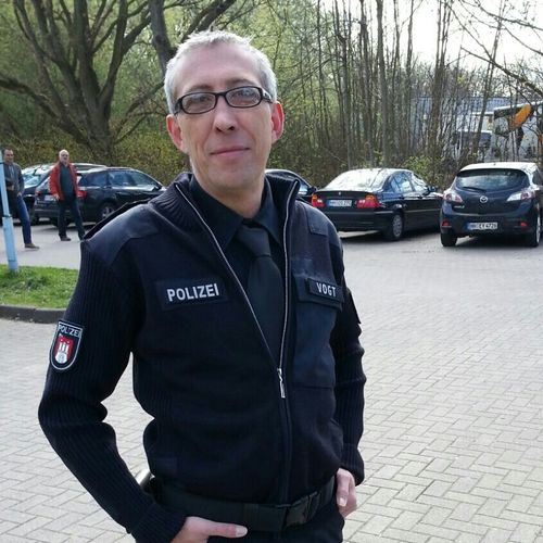 © Roland Henß