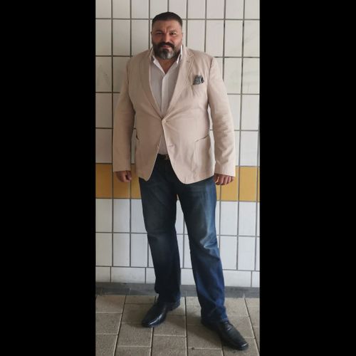 © Adnan Kus
