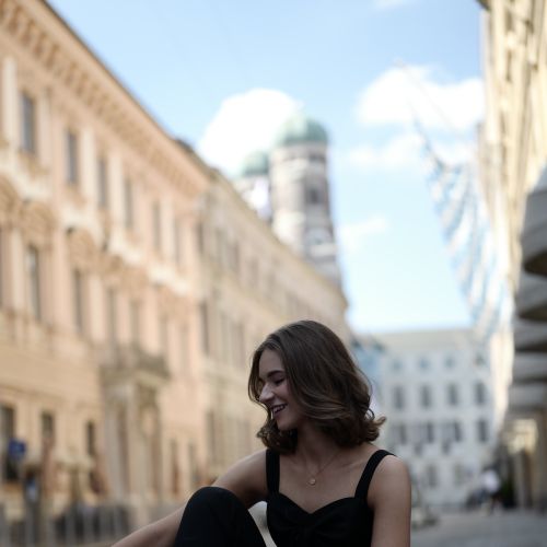 © by Desiree Illsinger